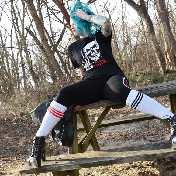 Meet your Posher, Antie - Picture 1 of 1